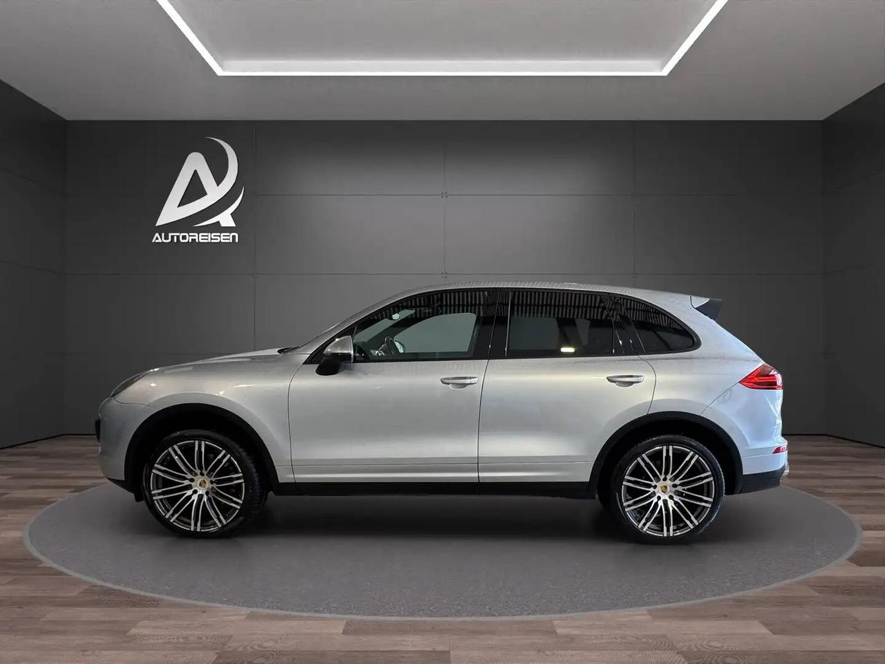 Porsche Cayenne 3.0 250cv NO SUPERBOLLO Tetto Pelle Totale Fari PDLS+Cerchi 21