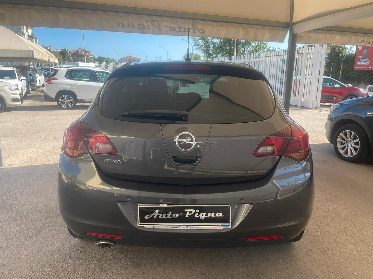Opel Astra 1.4 Turbo 140CV 5 porte GPL Tech Cosmo