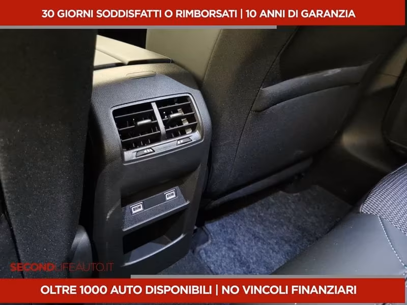 Peugeot 308 III 2021 1.2 hybrid Allure 136cv e-dcs 6