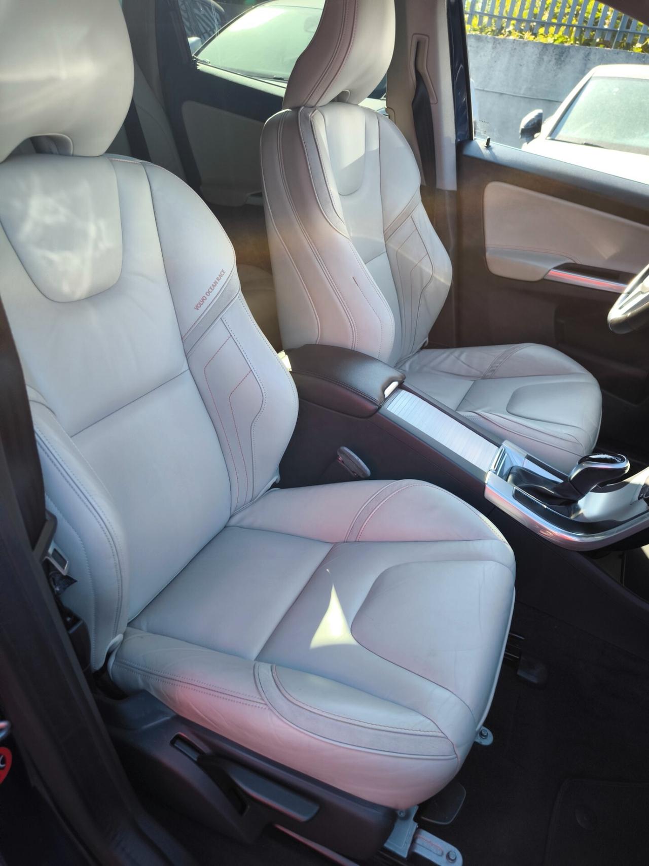 Volvo XC 60 XC60 D3 Geartronic R-design Momentum