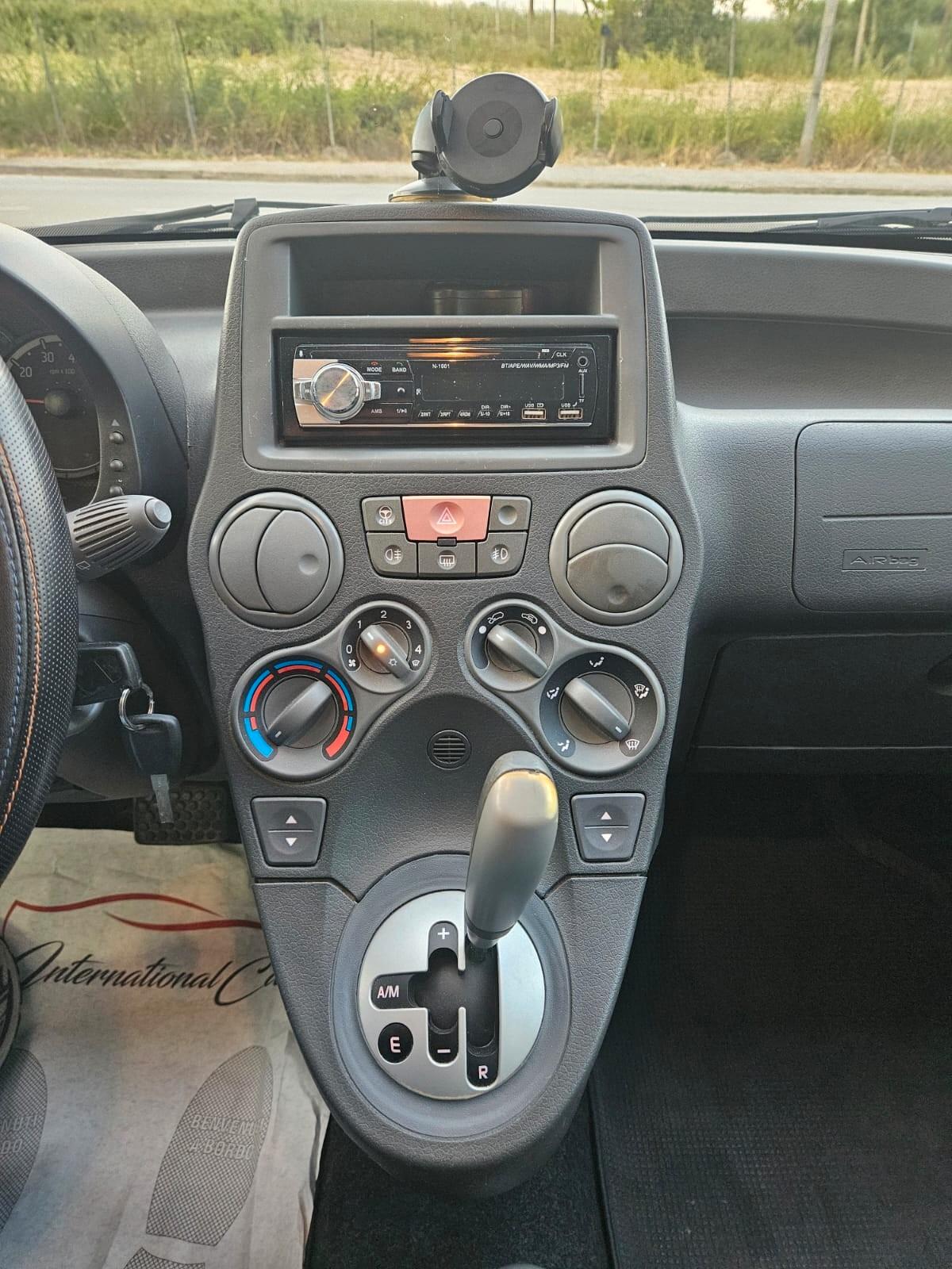 Fiat Panda 1.2 benz. automatica Dynamic dualogic 60cv