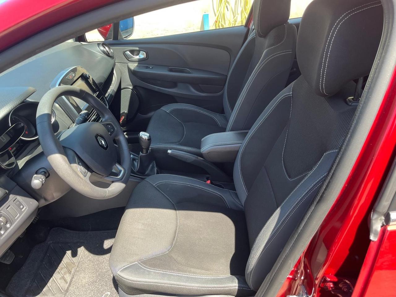 Renault clio 5P-900 tce-full-km 75000-2017