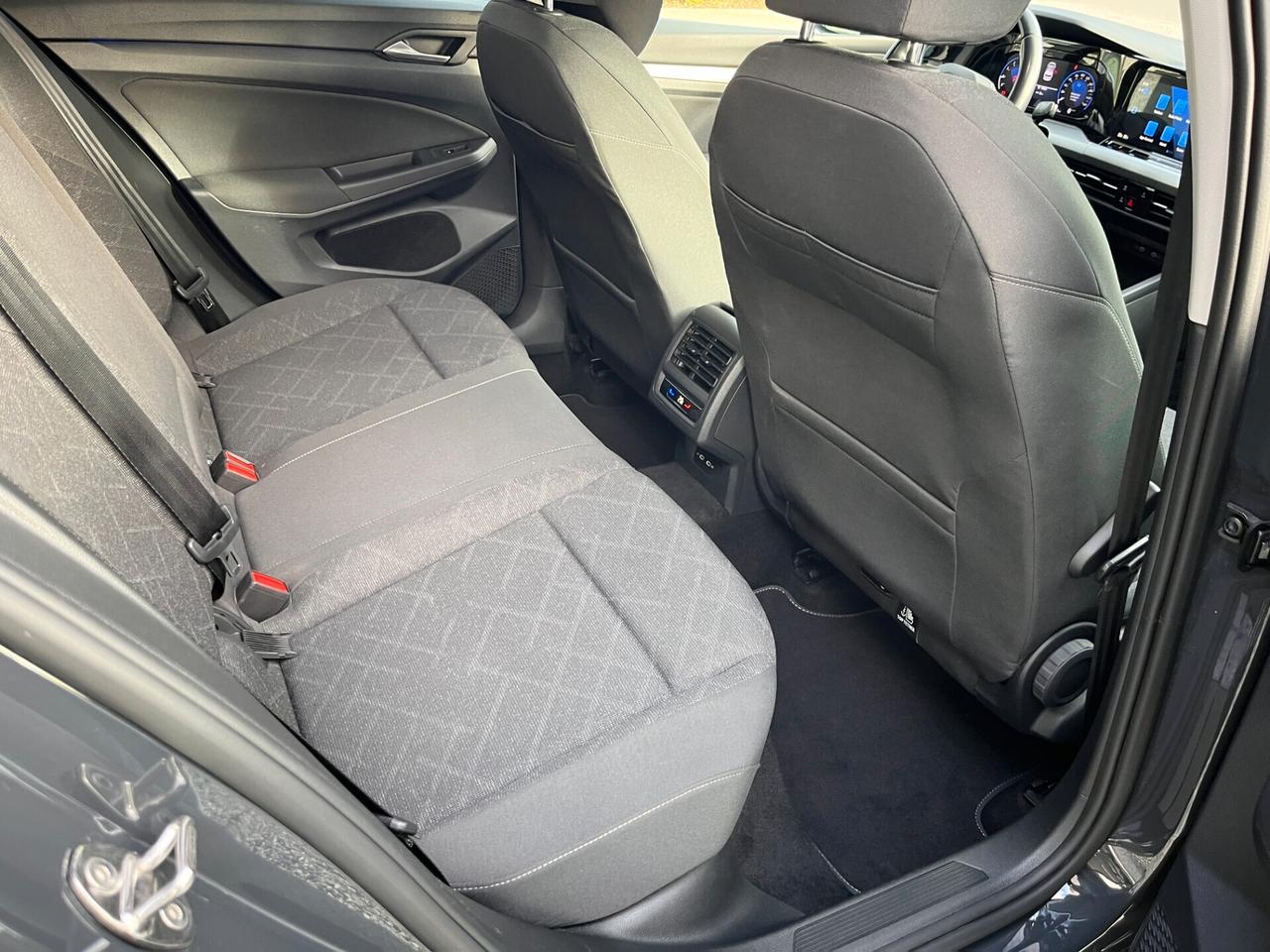Volkswagen Golf 1.0 TSI EVO Life NEOPATENTATI