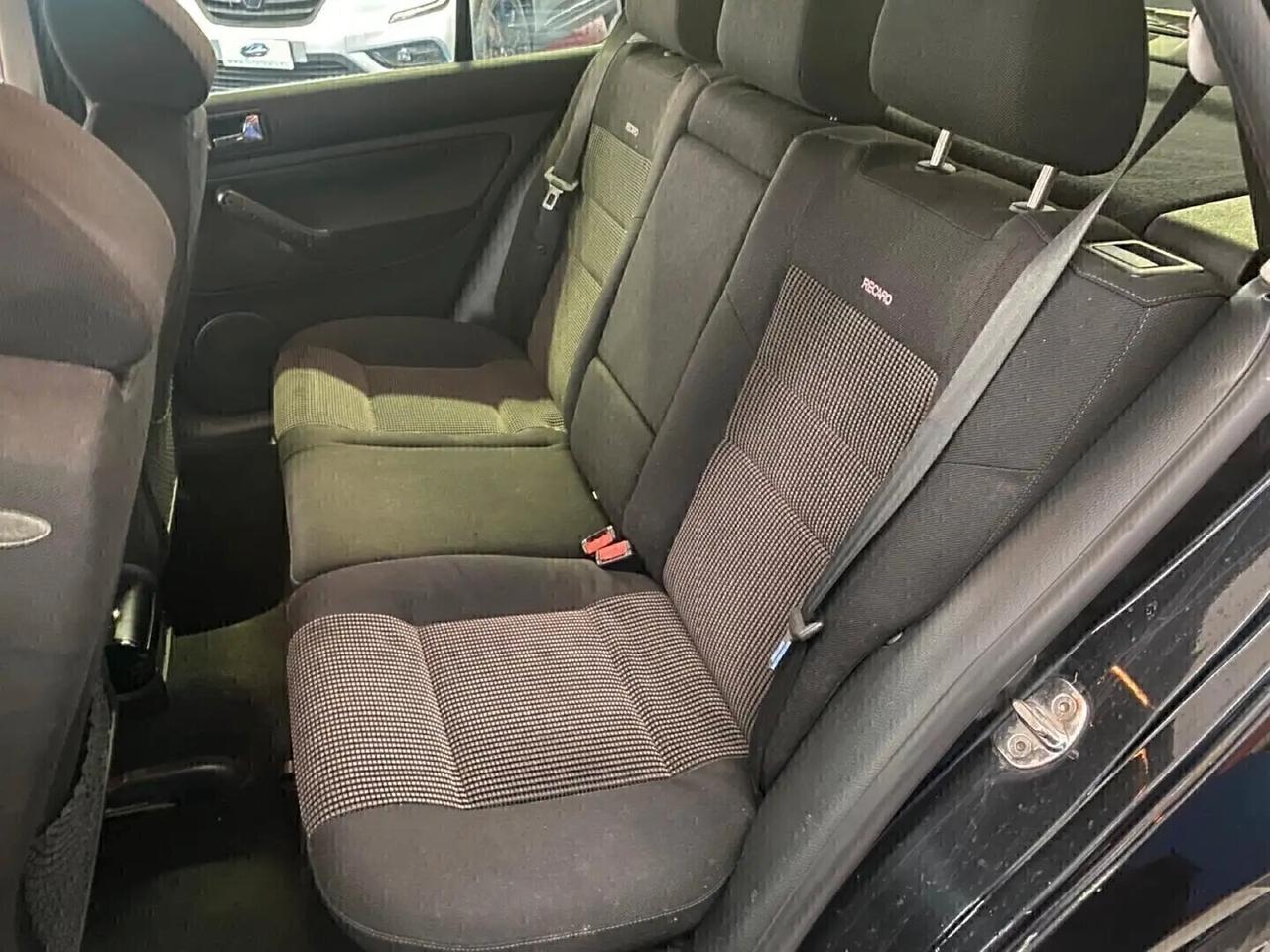 Volkswagen Golf GTI.s