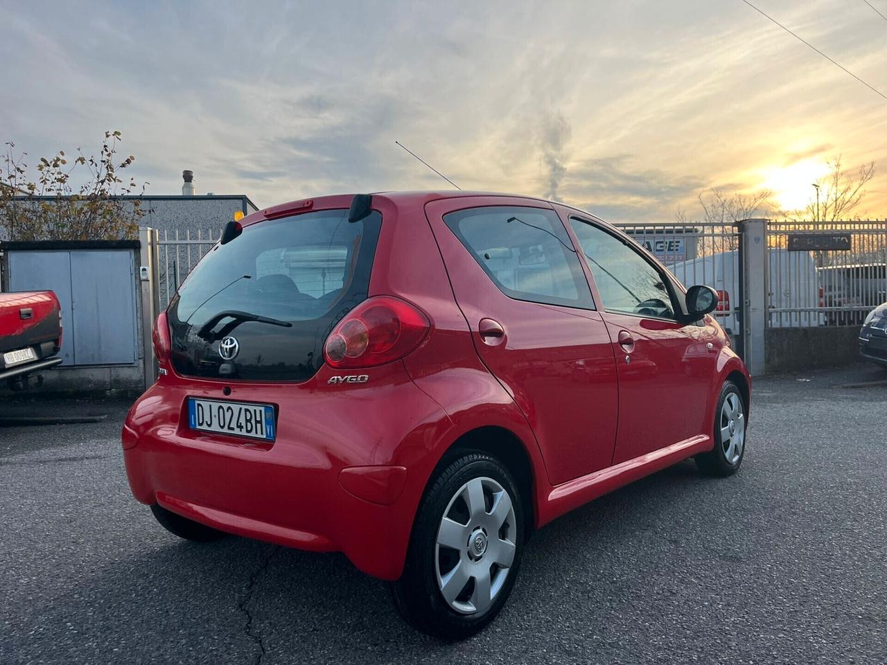 Toyota Aygo 1.0 BENZ SOLO 29.000 KM