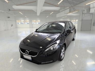 VOLVO V40 D2 Geartronic Business 5 PORTE BERLINA