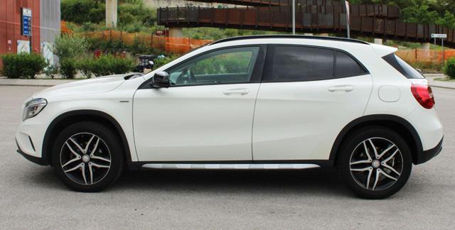 MERCEDES-BENZ GLA 200 d Automatic Premium