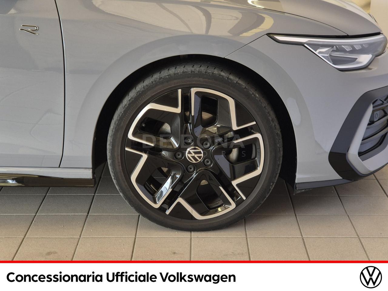 Volkswagen Golf 2.0 tdi r-line plus 150cv dsg