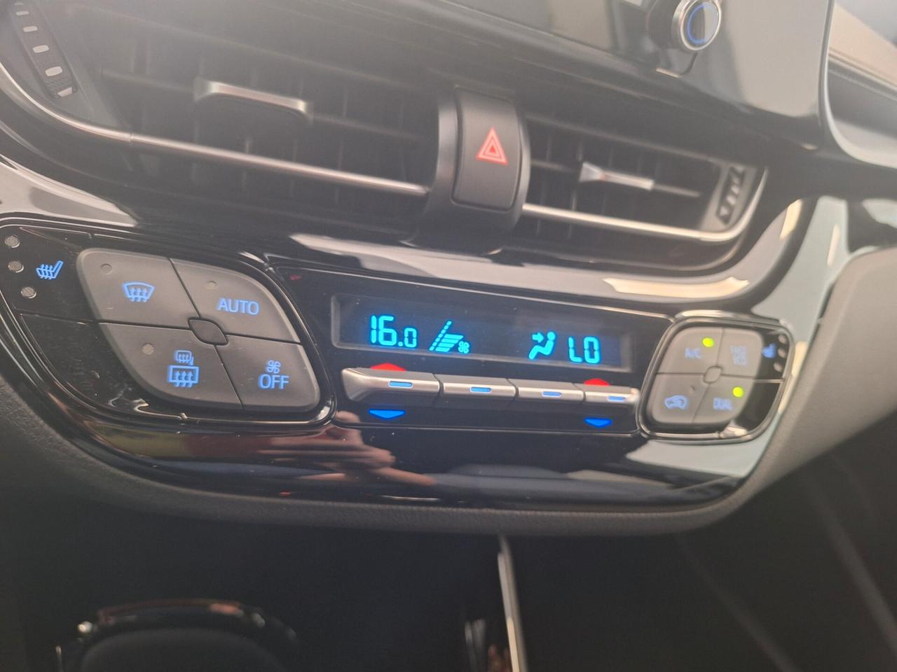 Toyota C-HR 1.8 Hybrid E-CVT Trend