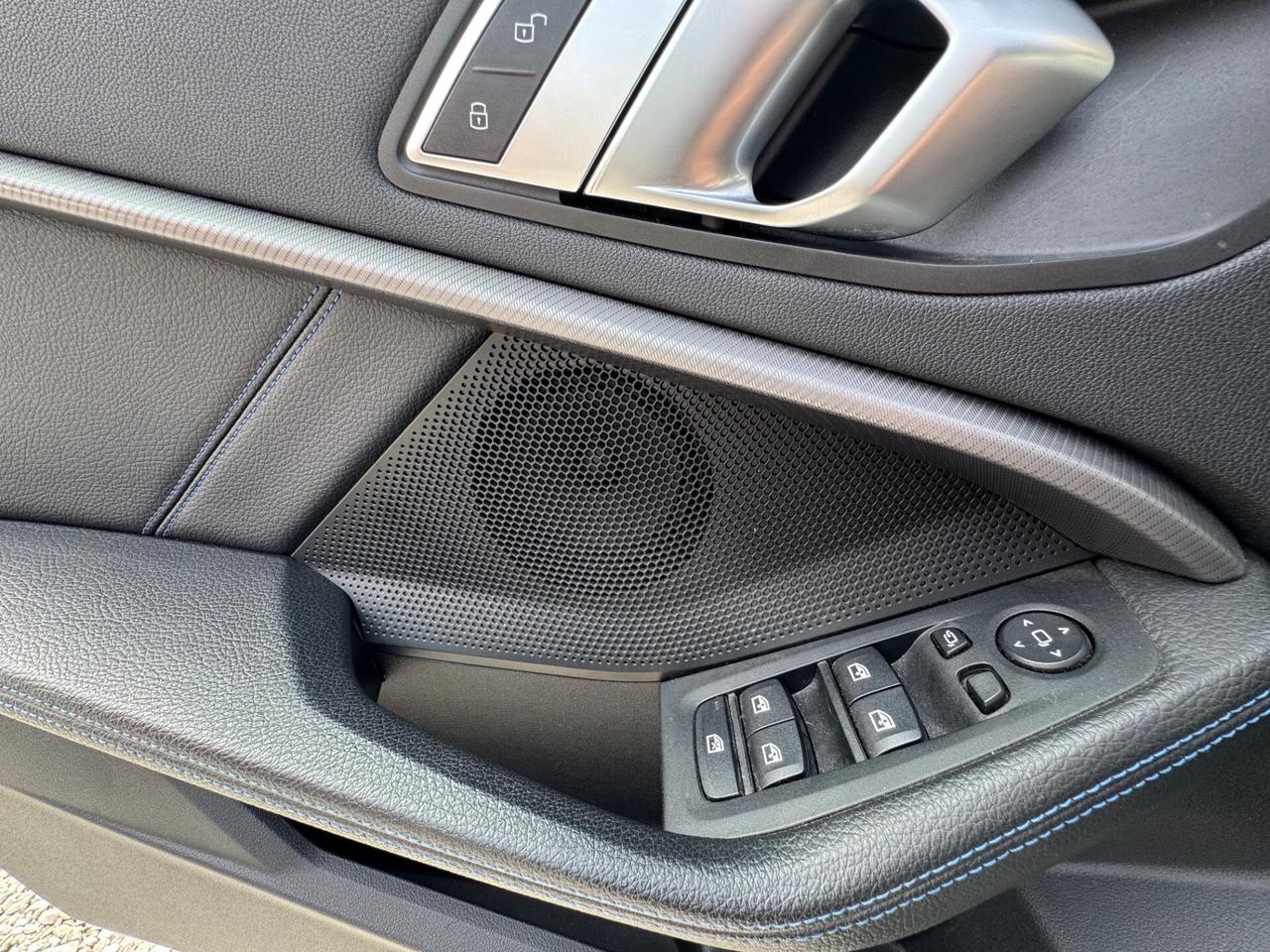 Bmw 118 118d 5p. Msport