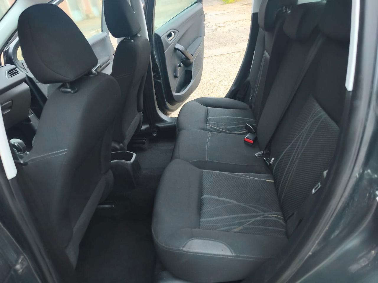 Peugeot 208 2013--1.0 Benzina Neopatentati