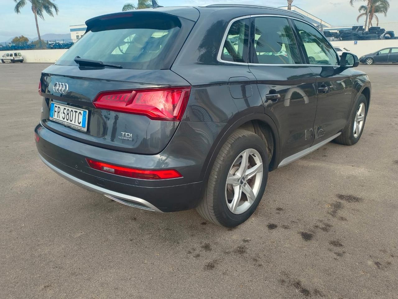 Audi Q5 2.0 TDI quattro S tronic Business