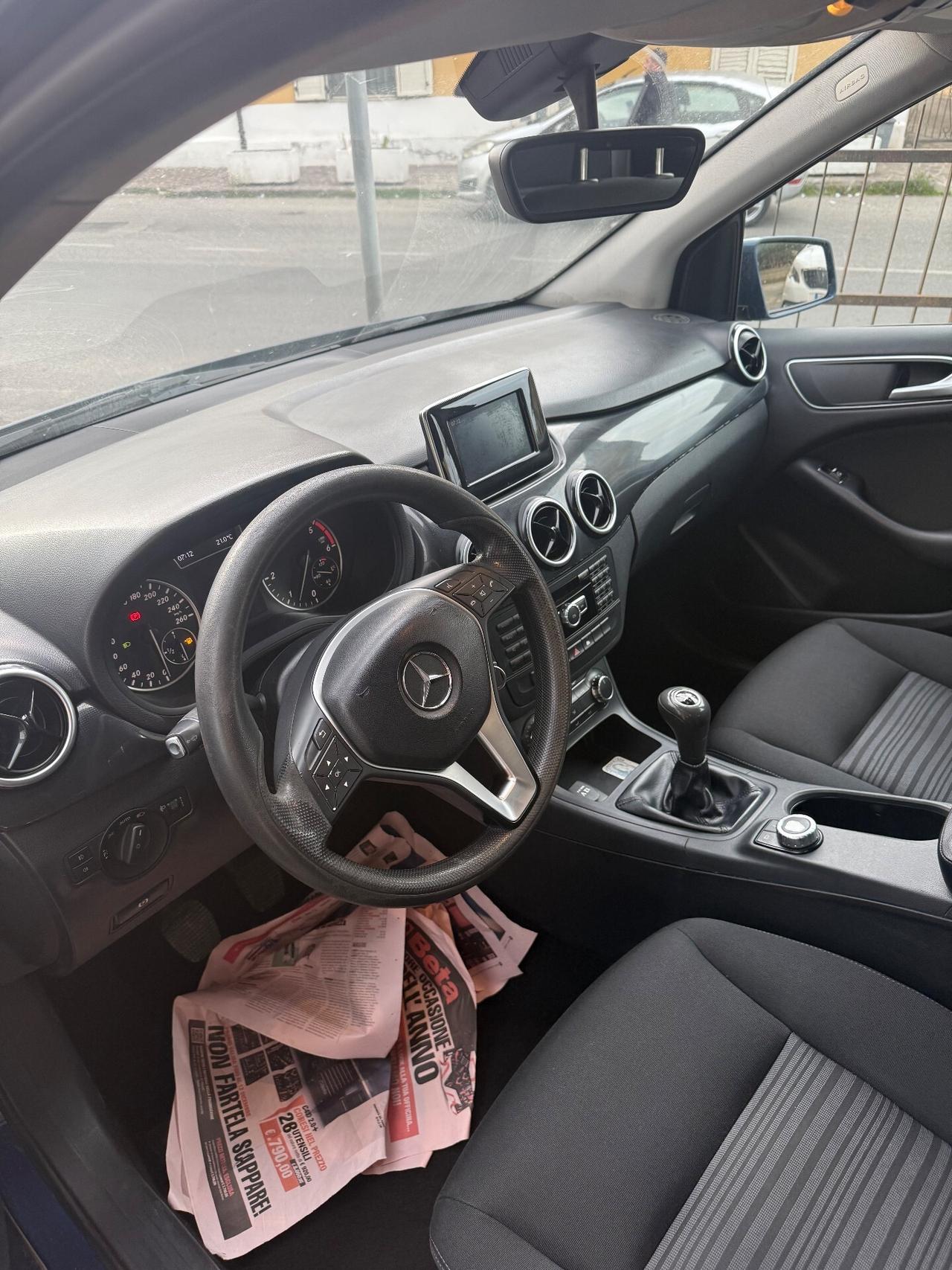 Mercedes-benz B 200 CDI BlueEFFICIENCY Premium