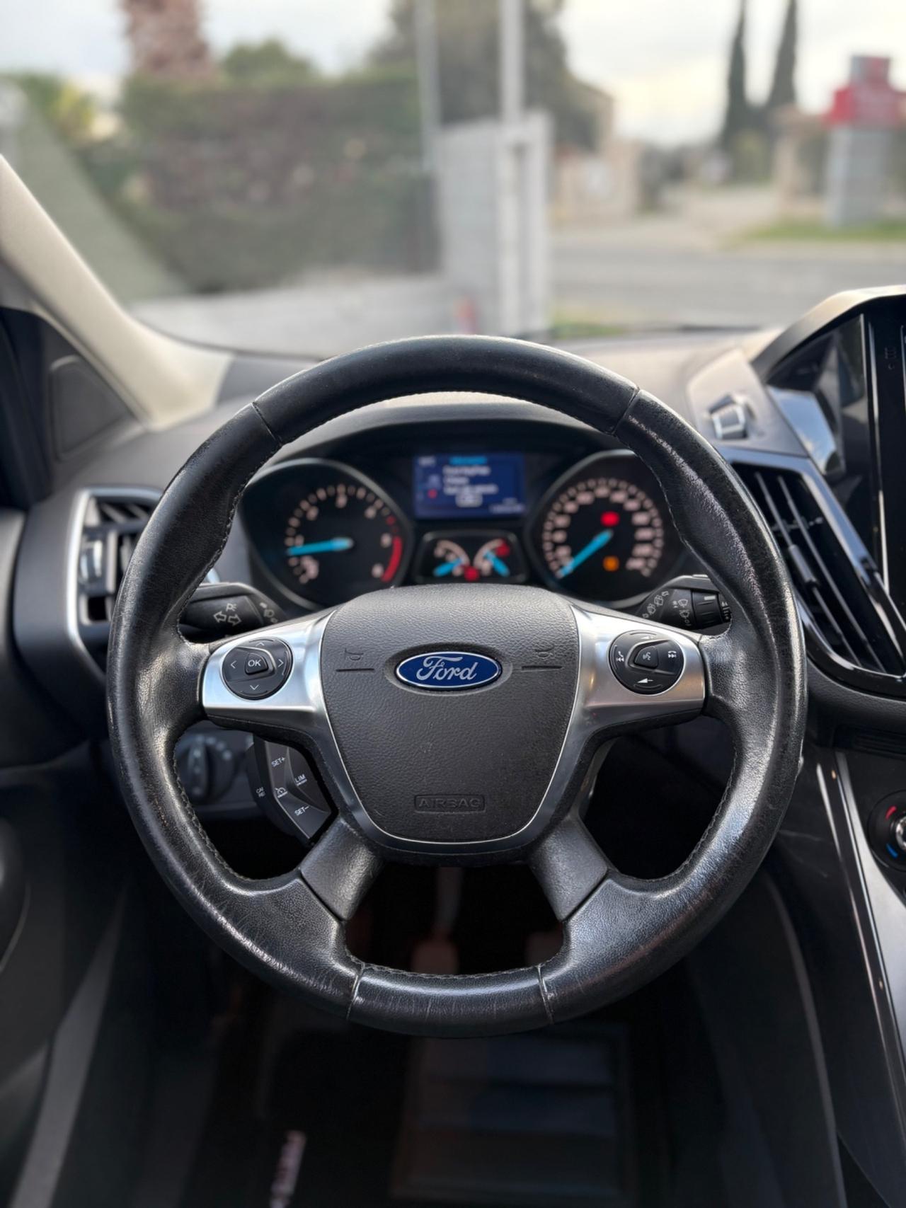 Ford Kuga 2.0 TDCI 120 CV S&S 2WD Titanium