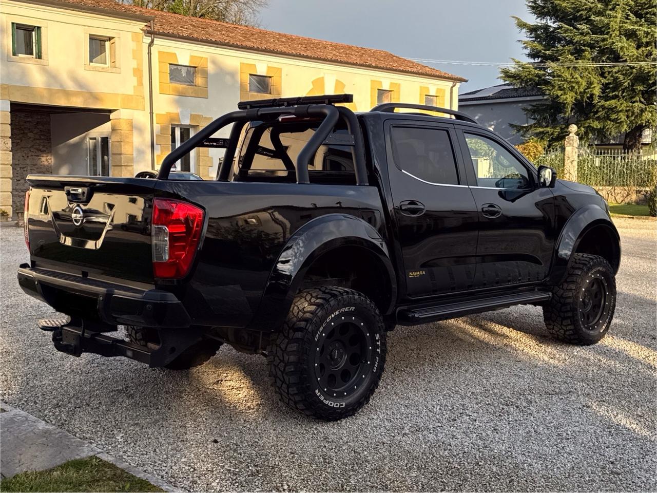 Nissan Navara 2.3 dCi 190 CV 7AT 4WD Double Cab N-Connecta
