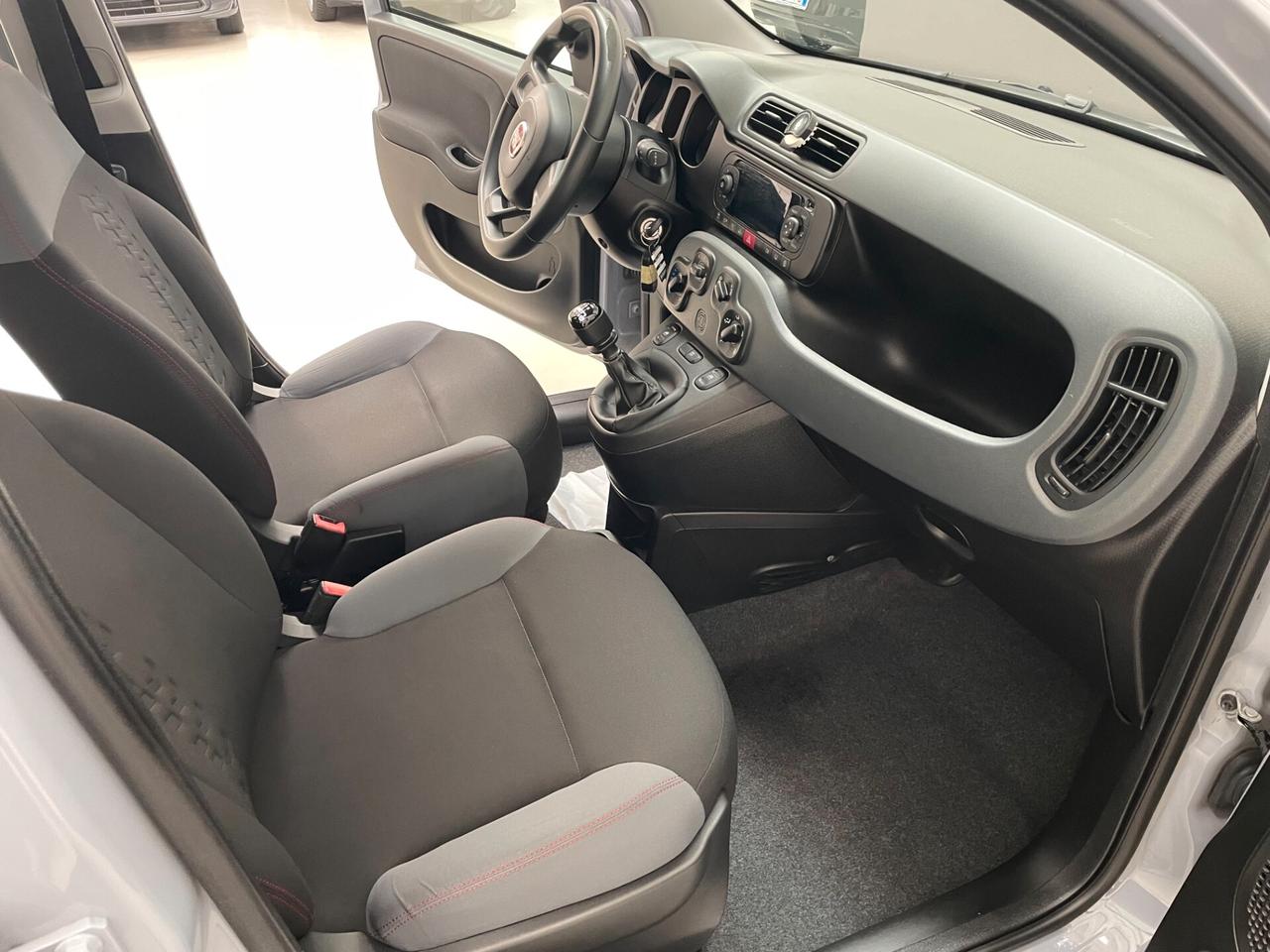Fiat Panda 1.0 70CV FireFly Hybrid Easy