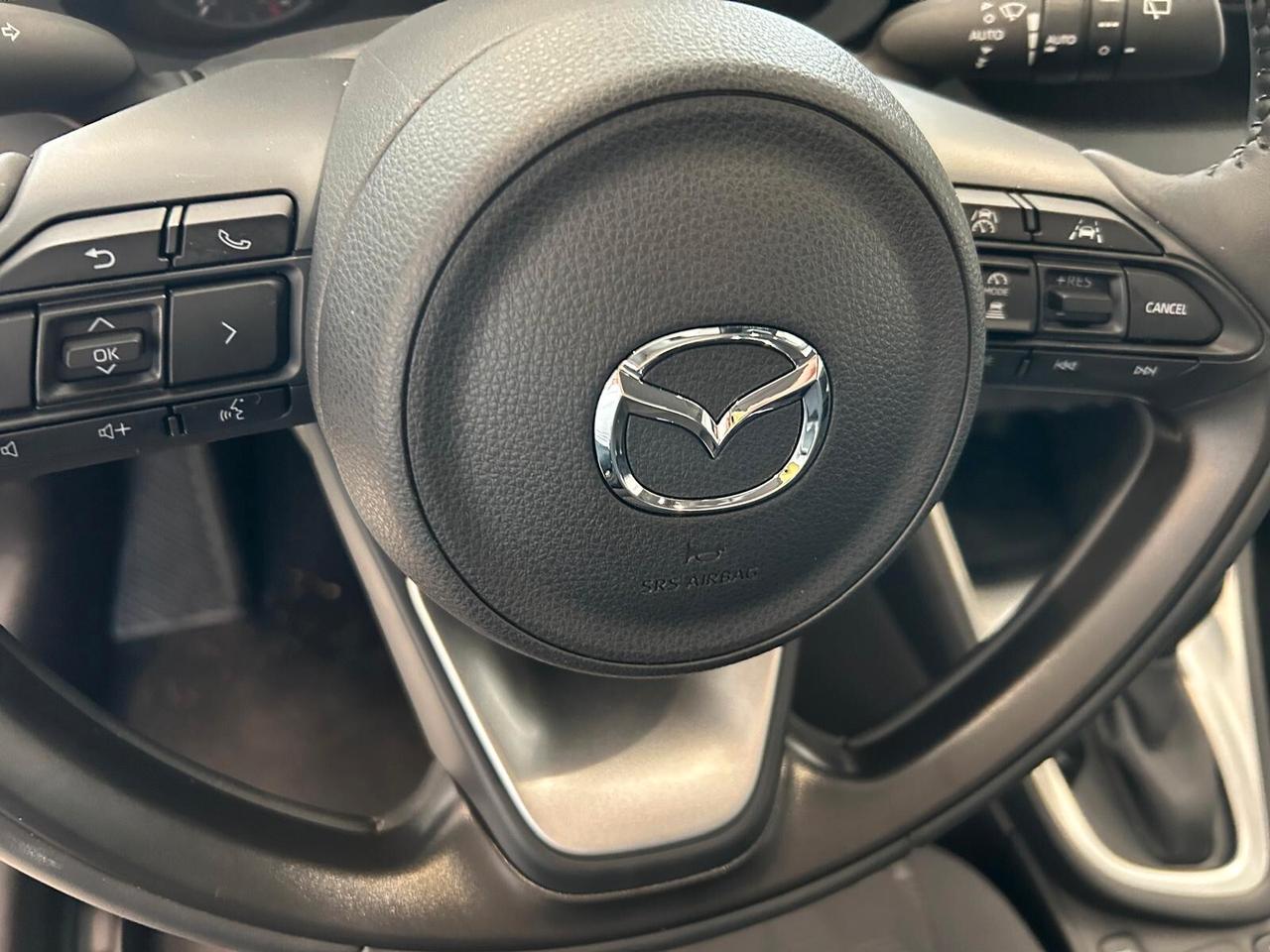 Mazda 2 CENTRE-LINE 1.5 VVT e-CVT Full Hybrid KM 0