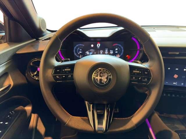 Alfa Romeo Junior 1.2 145CV Hybrid eDCT6 ibrida INTENSA