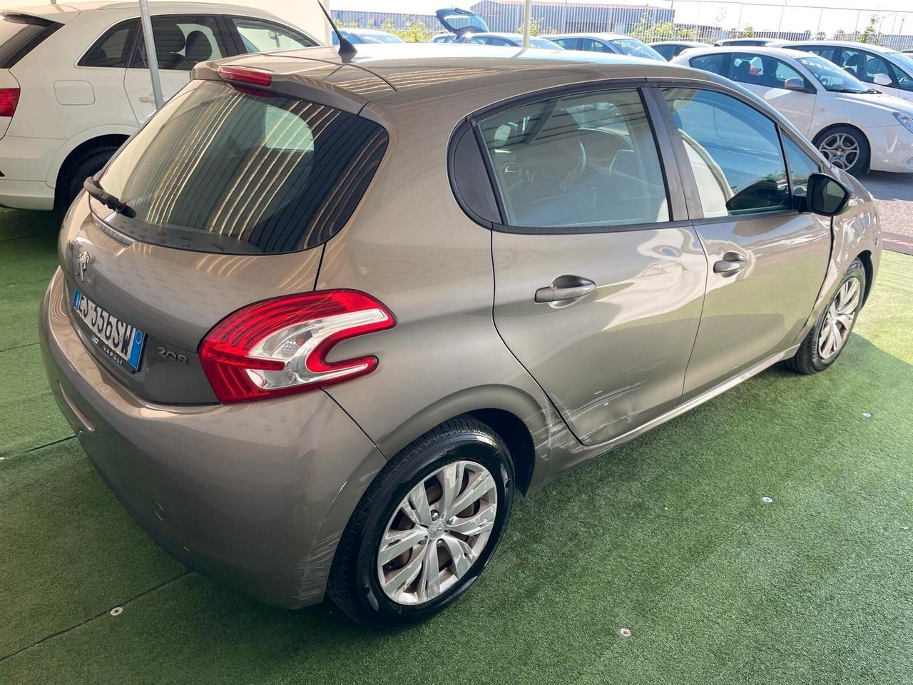 PEUGEOT 208 1.2 BENZINA 82CV
