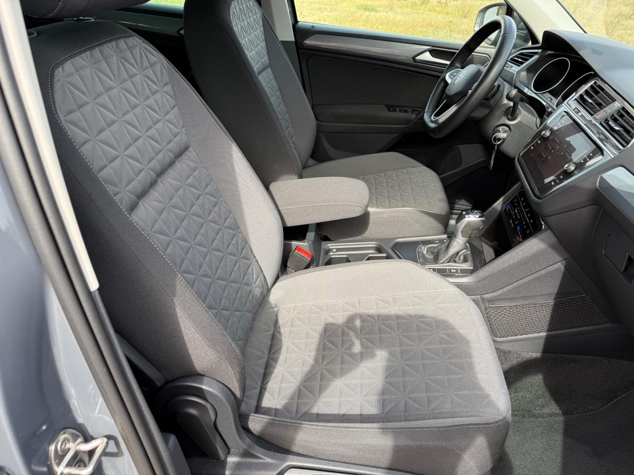 Volkswagen Tiguan 2.0 TDI 150 CV SCR DSG R-Line