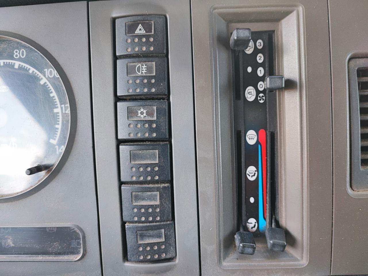 Nissan Atleon KM 271.000 Gancio Traino