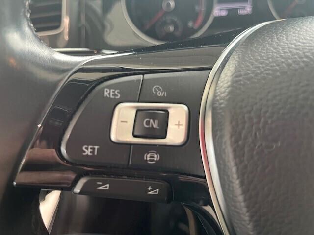 Volkswagen Golf 1.0 TSI 115 CV 5p. Business BlueMotion Technology