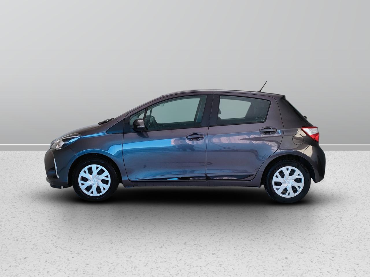 TOYOTA Yaris III 2017 - Yaris 5p 1.0 Active my18