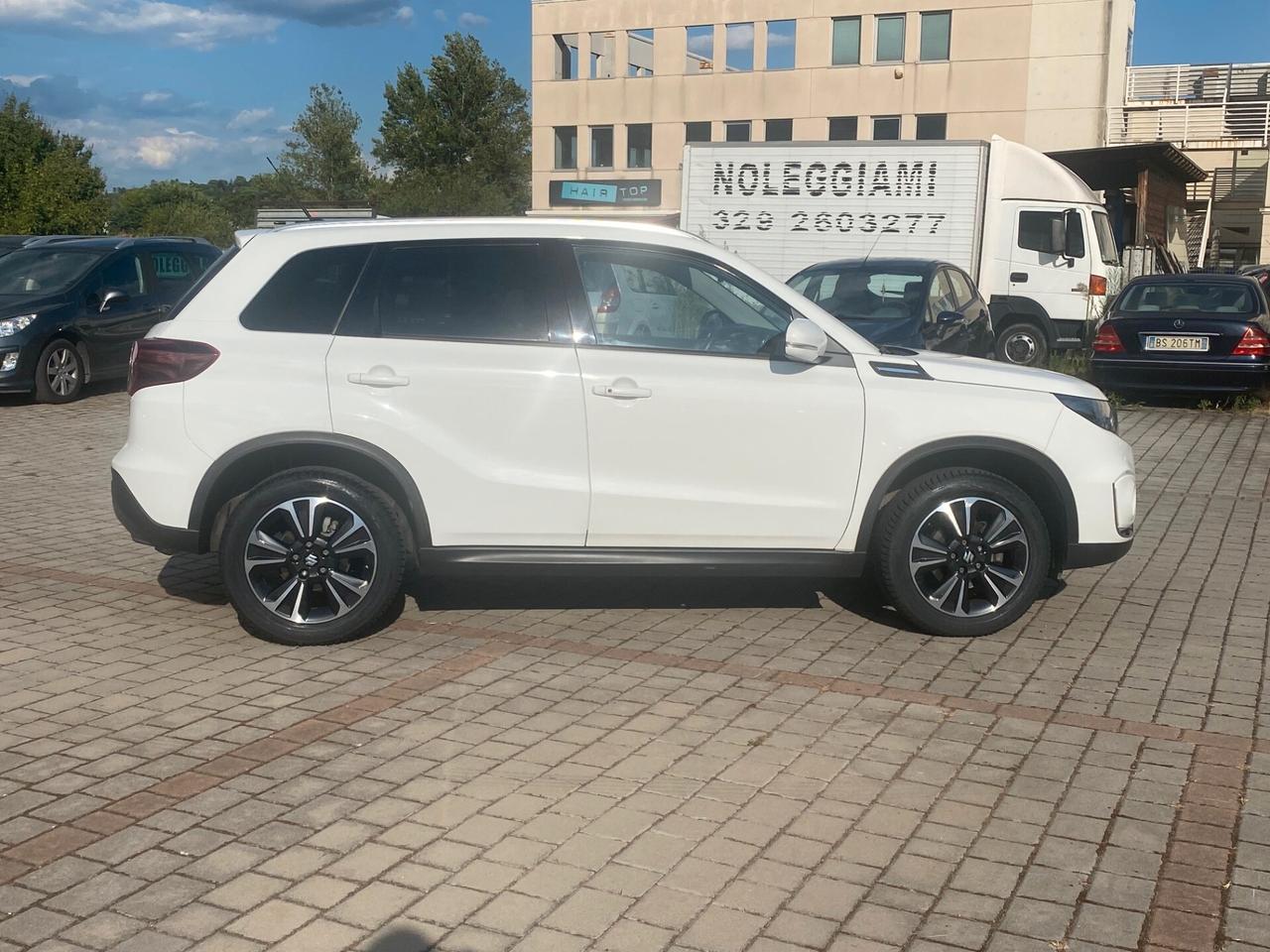 Suzuki Vitara 1.4 Hybrid Top