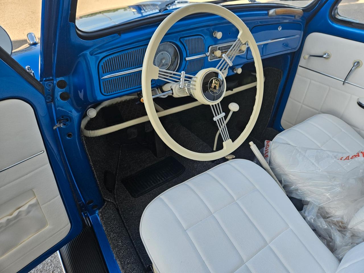 Volkswagen Maggiolino VETRO PIATTO - 6VOLT - TETTO APRIBILE