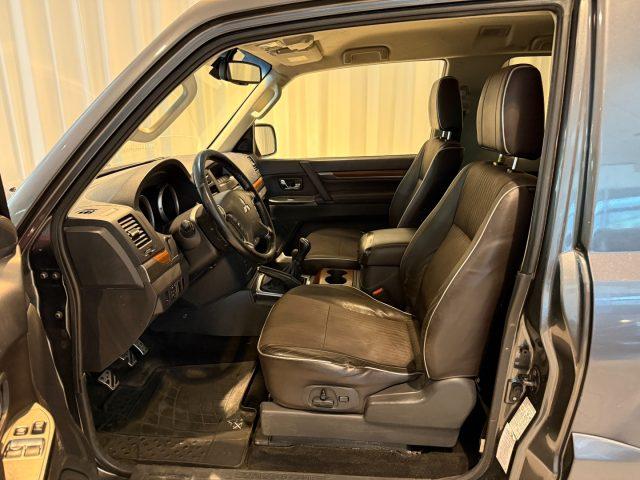 MITSUBISHI Pajero 3.2 DI-D 16V 3p. Intense DPF *NUR HÄNDLER