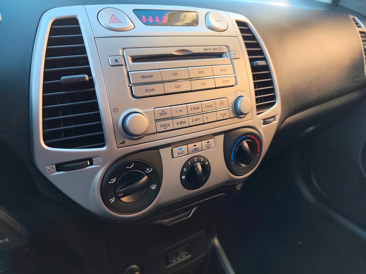 Hyundai i20 1.2 Benz Euro 5 5 porte