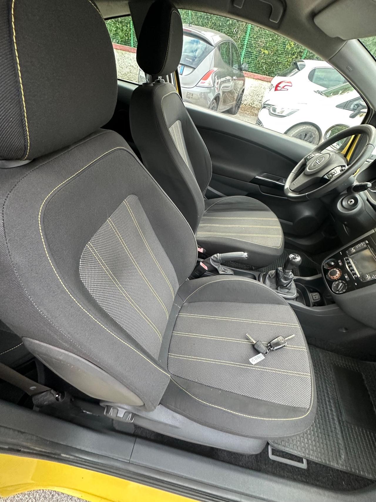 Opel Corsa 1.3 CDTI 95CV F.AP. 3 porte b-color