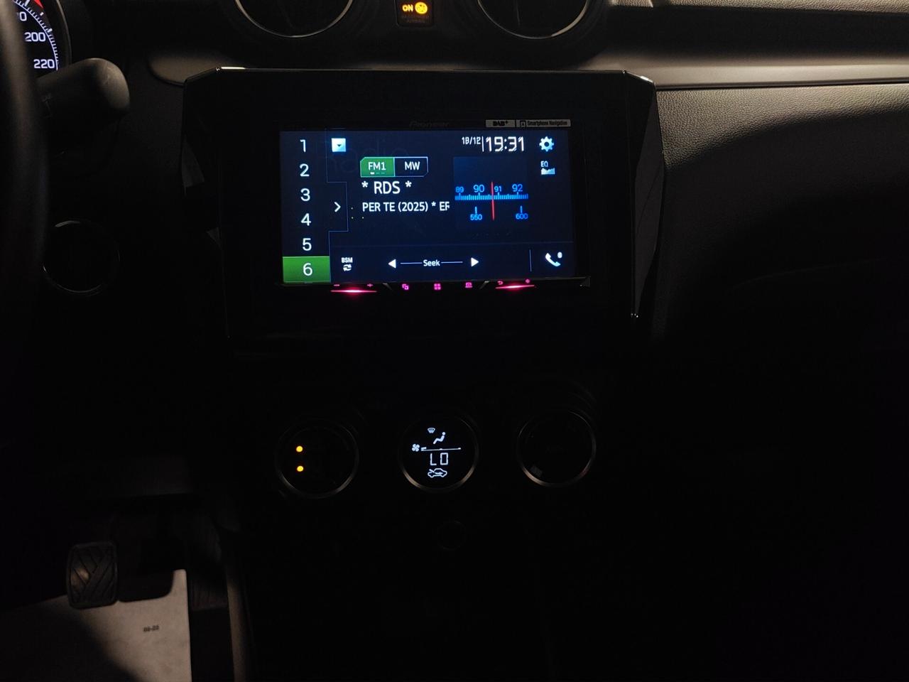 Suzuki Swift 1.2 Hybrid Top 83CV