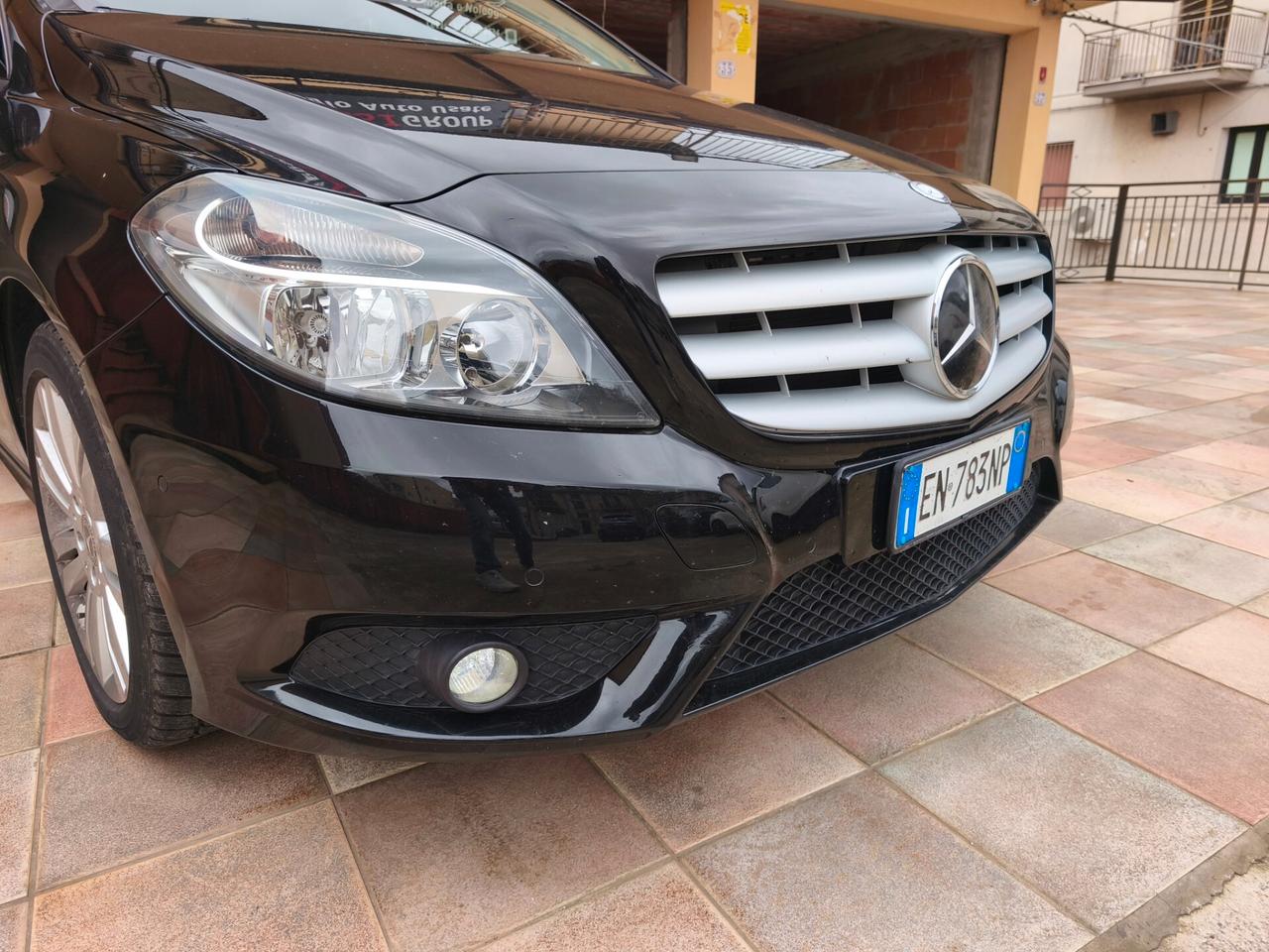 Mercedes-Benz B 180 cdi POCHI KM PROMO COMPRESO PASSAGGIO