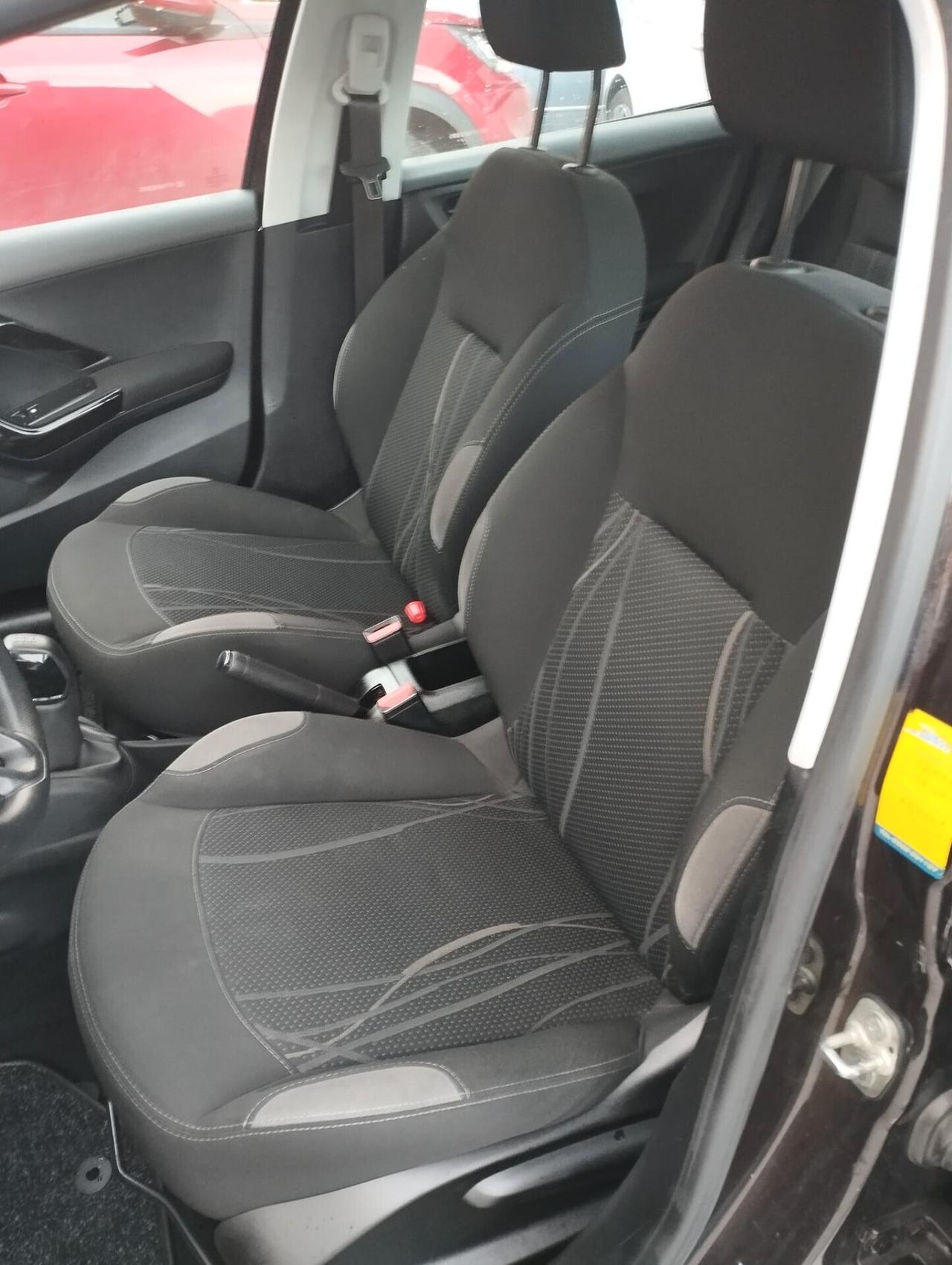 Peugeot 208 1.2 VTi 82 CV 5 porte Active