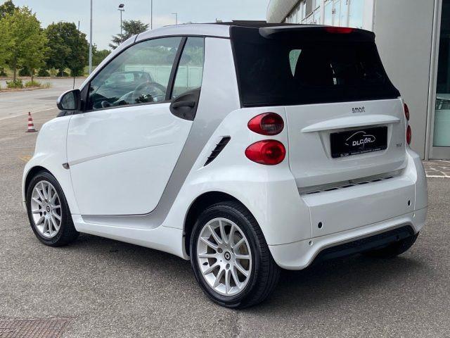 SMART ForTwo 1000 52 kW MHD Cabrio Passion