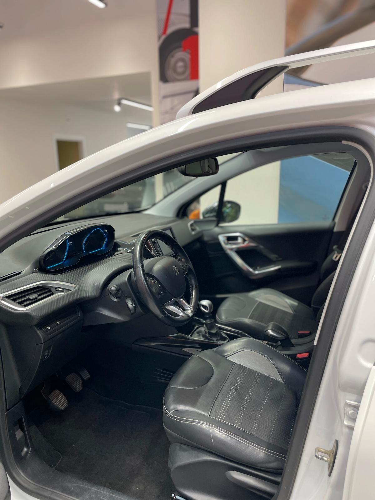 Peugeot 2008 PureTech Turbo 130 S&S Allure