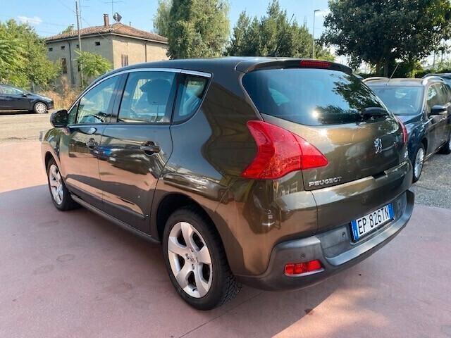 Peugeot 3008 1.6 e-HDi 115CV cambio robotizzato S.&S. Business