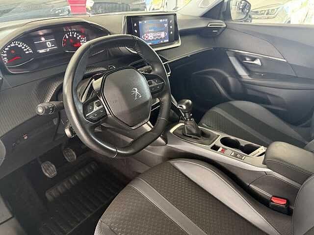 Peugeot 2008 1.2 PureTech 130 CV Allure