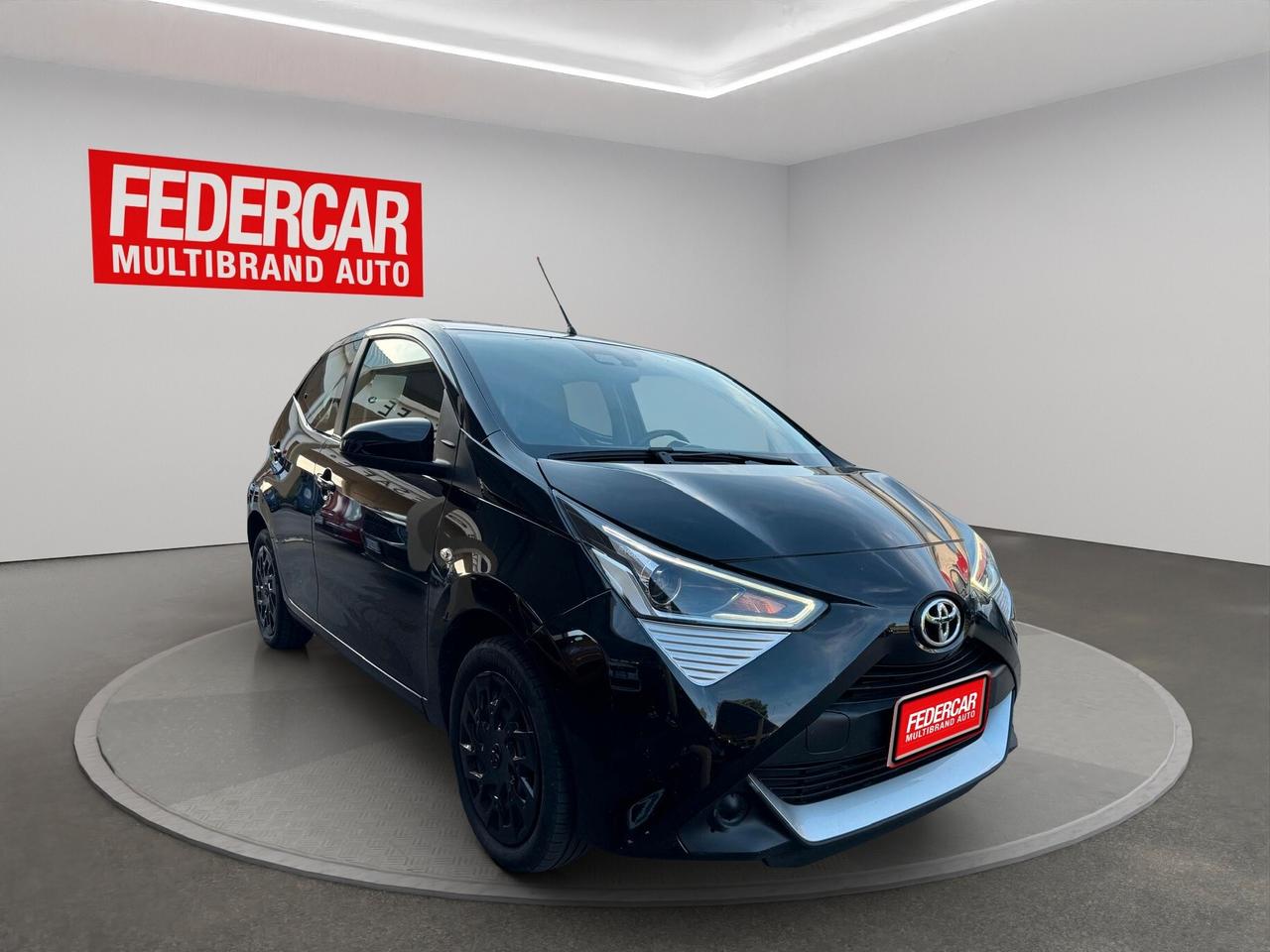 Toyota Aygo Connect 1.0 VVT-i 72CV 5 porte x-cool