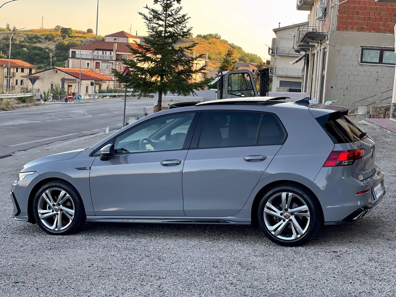 Volkswagen Golf 2.0 TDI 150 CV DSG R-Line TETTO