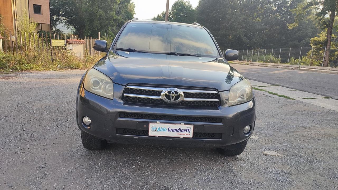 TOYOTA RAV4 2.2 D-4D 177CV LUXURY