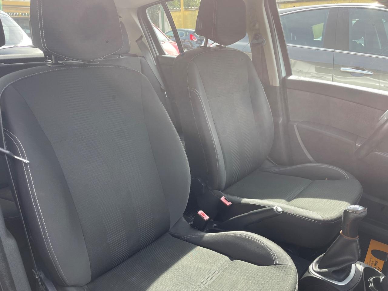 RENAULT CLIO 1.2 GPL 75 (CV) 2010