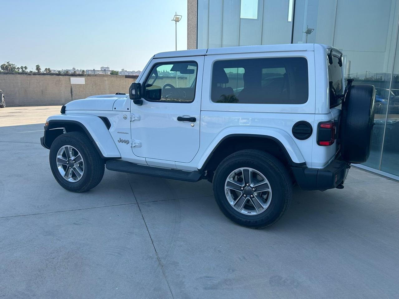 Jeep Wrangler IV 2.2 Mjt II Sahara