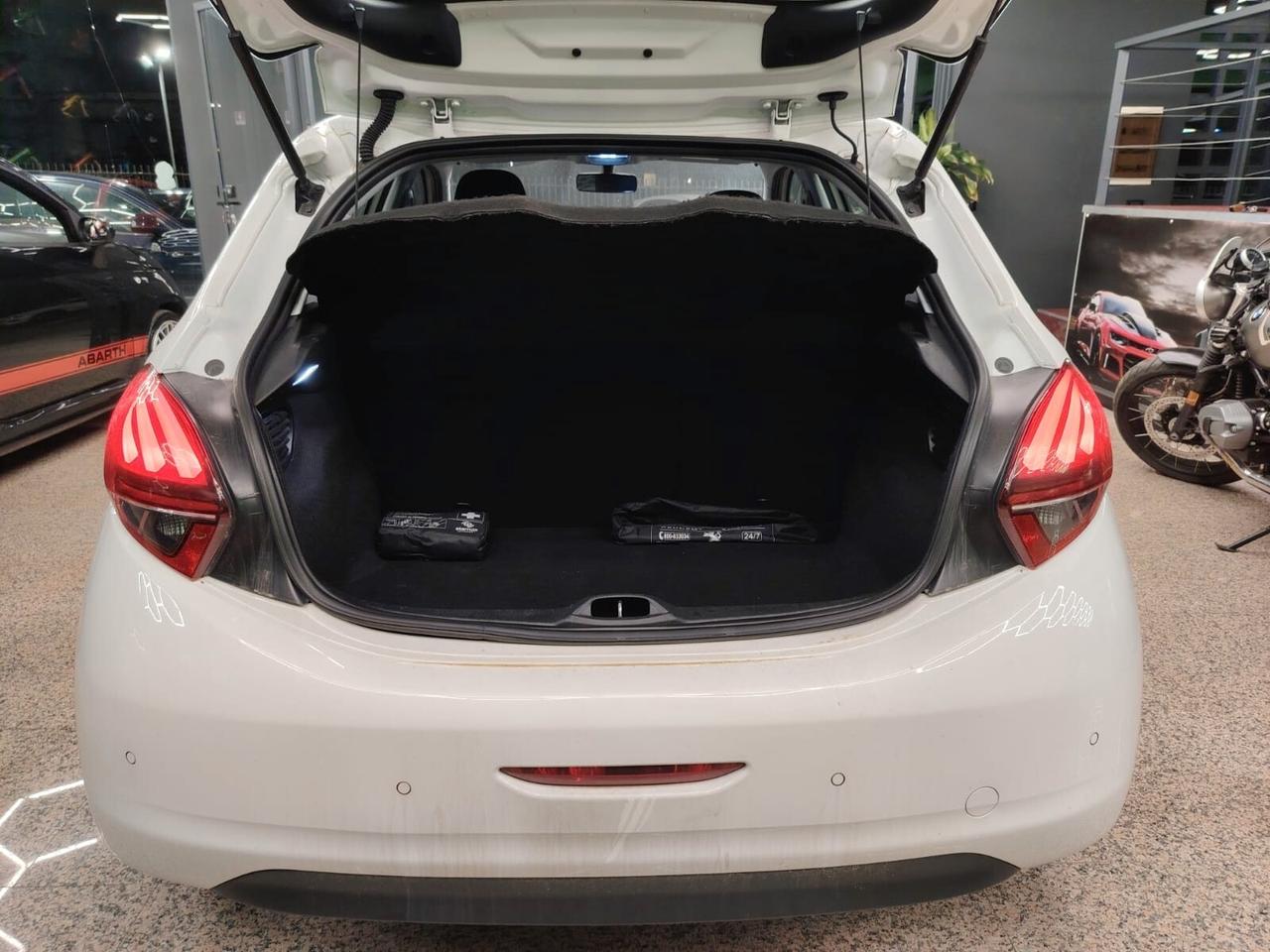 Peugeot 208 PureTech 82 5p. GPL