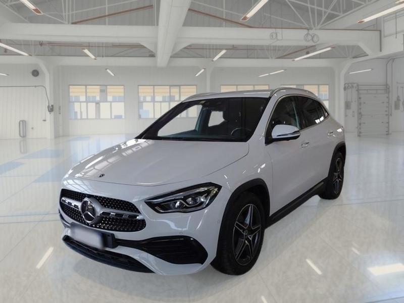 MERCEDES-BENZ GLA 220 D AUTOMATIC 4MATIC PREMIUM CROSSOVER