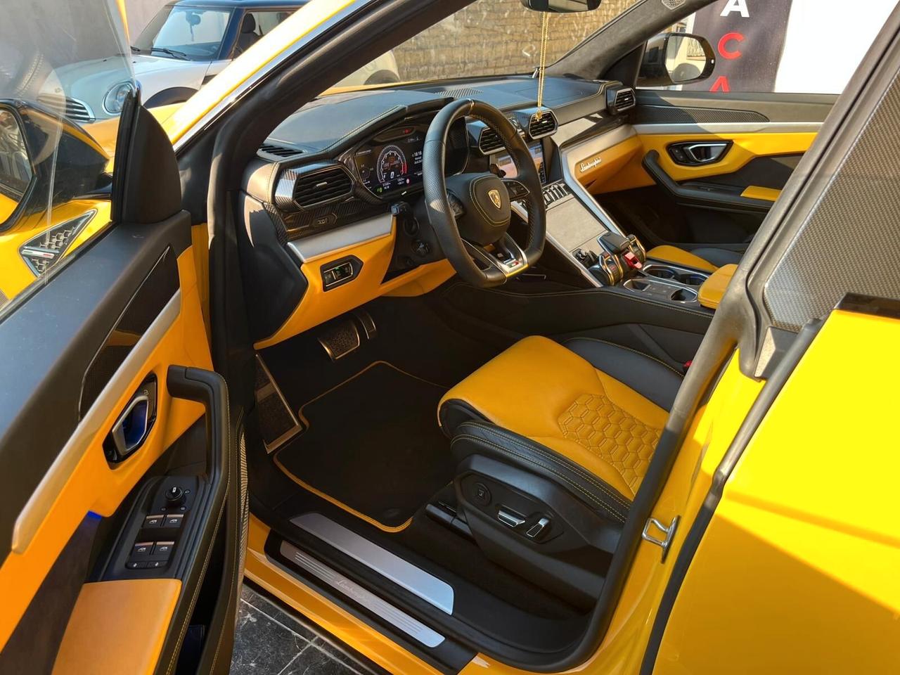 LAMBORGHINI URUS 4.0 650 CV SCARICO AKRAPOVIC STRAFULL VAL. PERMUTE