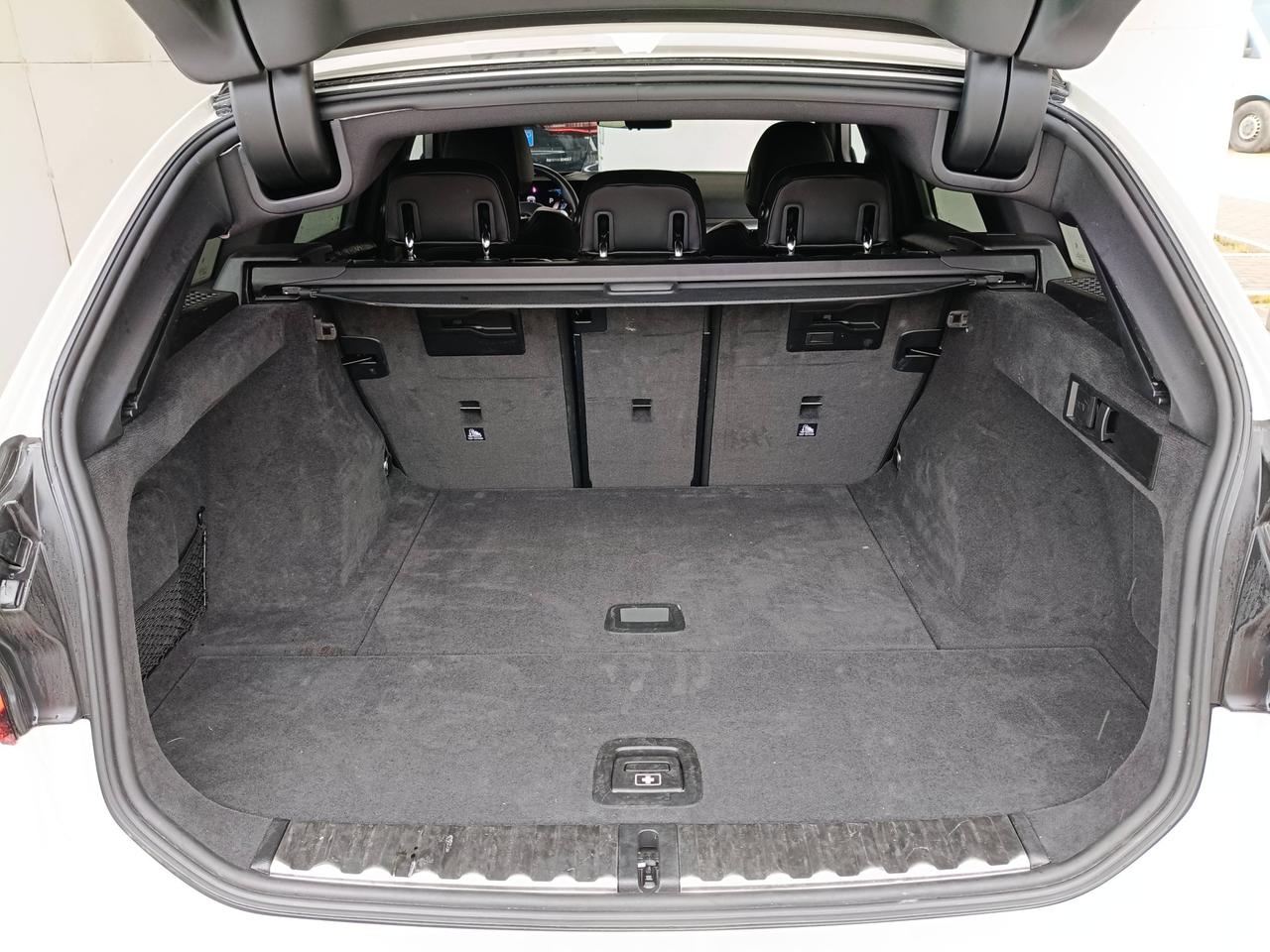 BMW Serie 3 G21 2022 Touring - 320d Touring mhev 48V xdrive MSport Pro auto