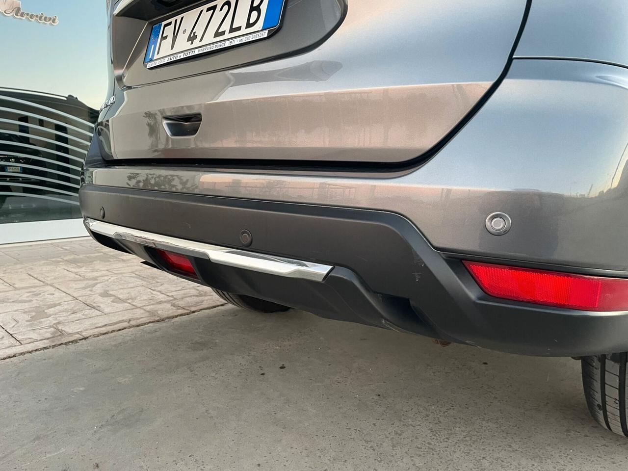 Nissan X-Trail dCi 4WD inserimento manuale