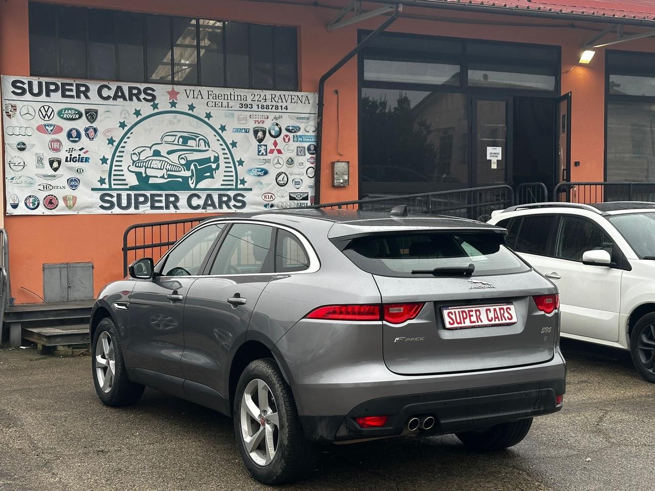 Jaguar F-Pace 2.0 D 180 CV AWD aut. R-Sport